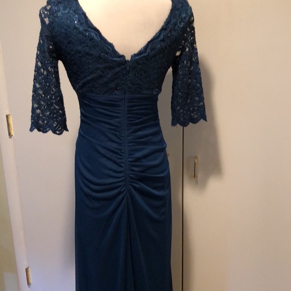 Long chiffon dress! - Picture 4 of 7
